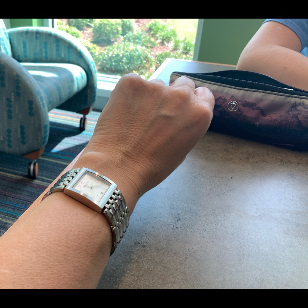Kenneth Cole Watch - Picture 2 of 8